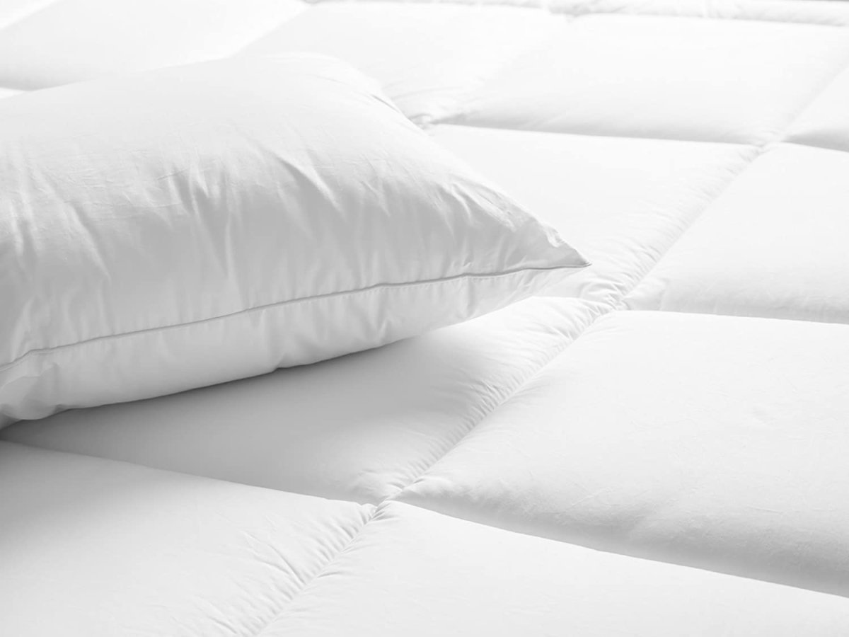 Premium Quality Heavy Quilted Stand Alone Comforter Corner Tabs Hypoallergenic - Anna's Linens