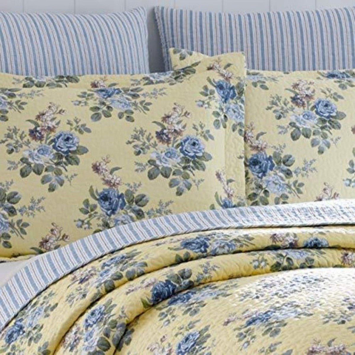 Luxury Premium Ultra Soft Quilt Coverlet, Comfortable Bedding Set, All Season Stylish Bedspread - Anna's Linens