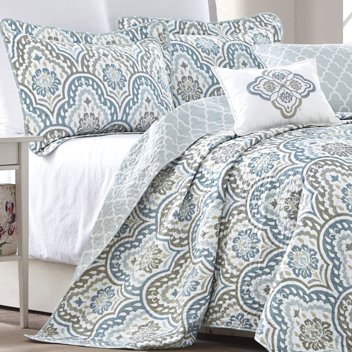 5 Piece Teal Aqua Bed Coverlet Filled Embroidery Bedding Set - Anna's Linens