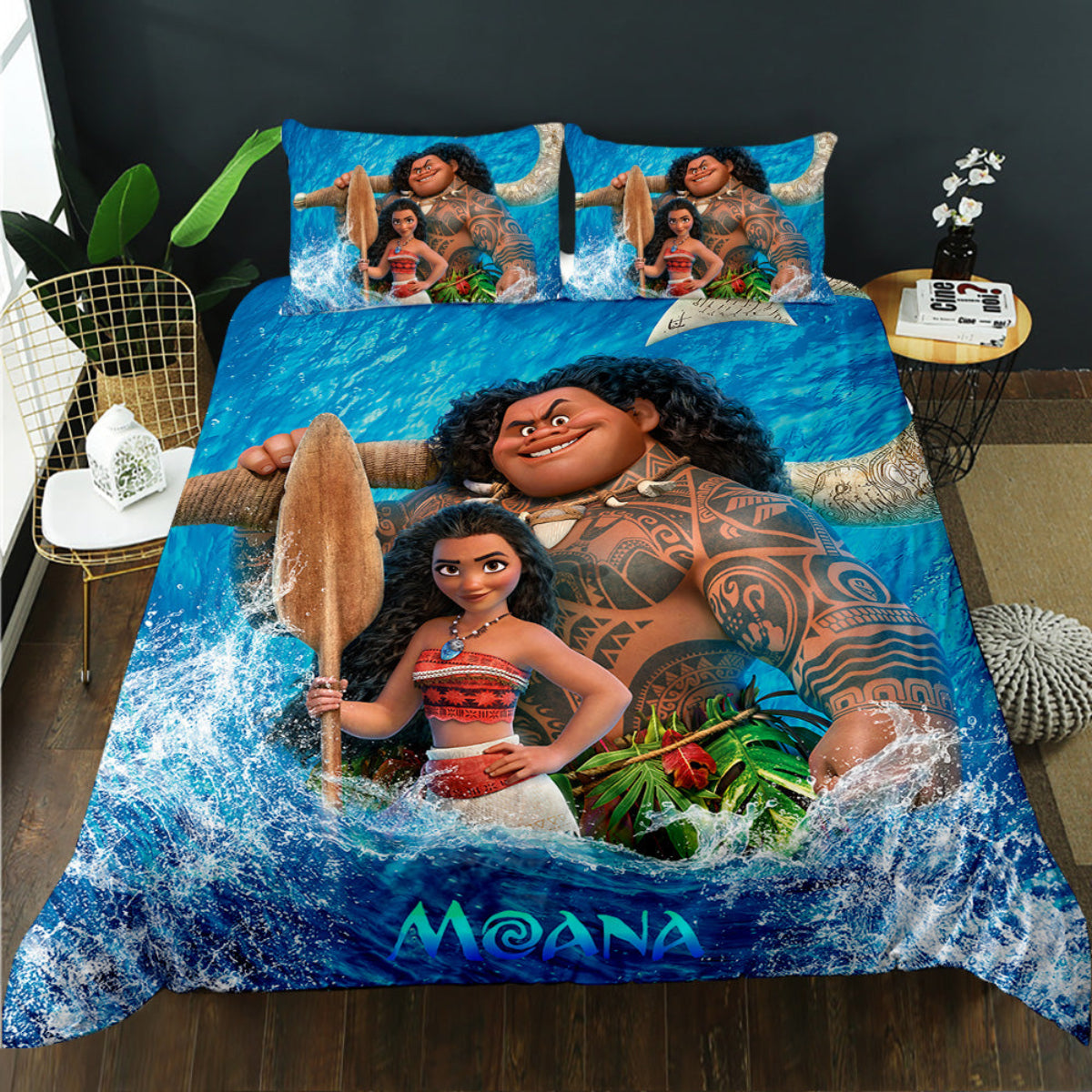 Bedding set with Moana and Maui design featuring characters from the movie 'Moana'.