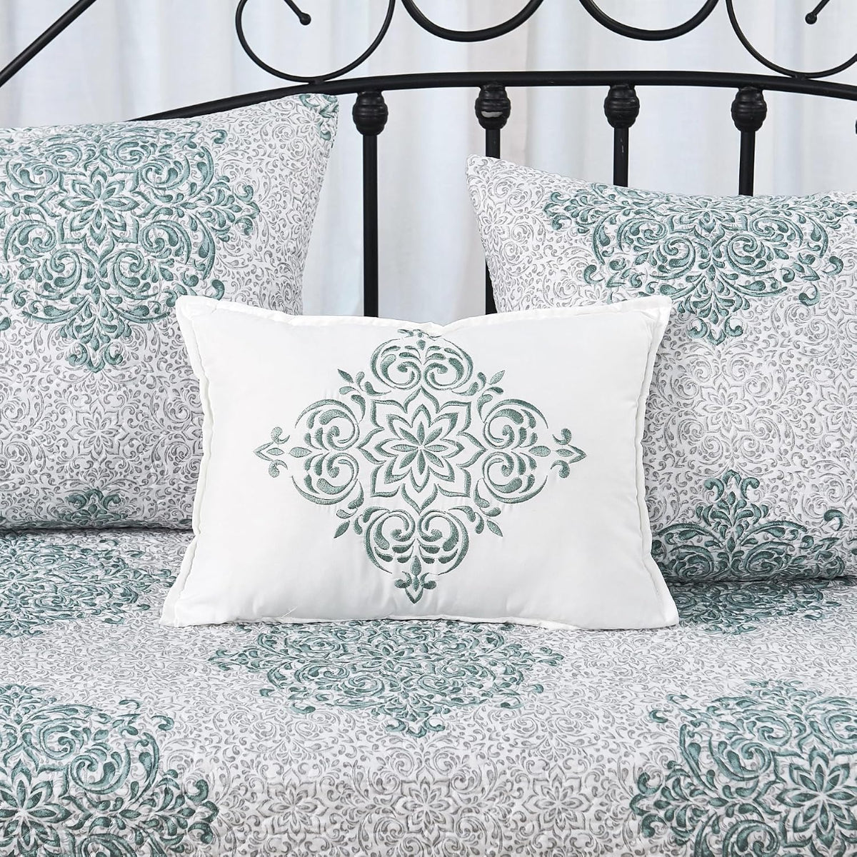 Daybed Size 75"x 39" Quilt Bedding Set 6 Piece Bedding Quilt Ultra Soft Coverlet