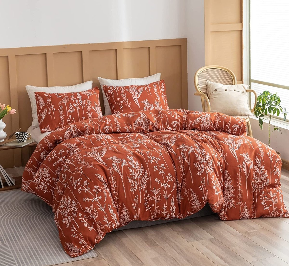 Enchanting Blooms: Luxuriously Soft 3 - Piece Floral Comforter Bedding Set - Anna's Linens