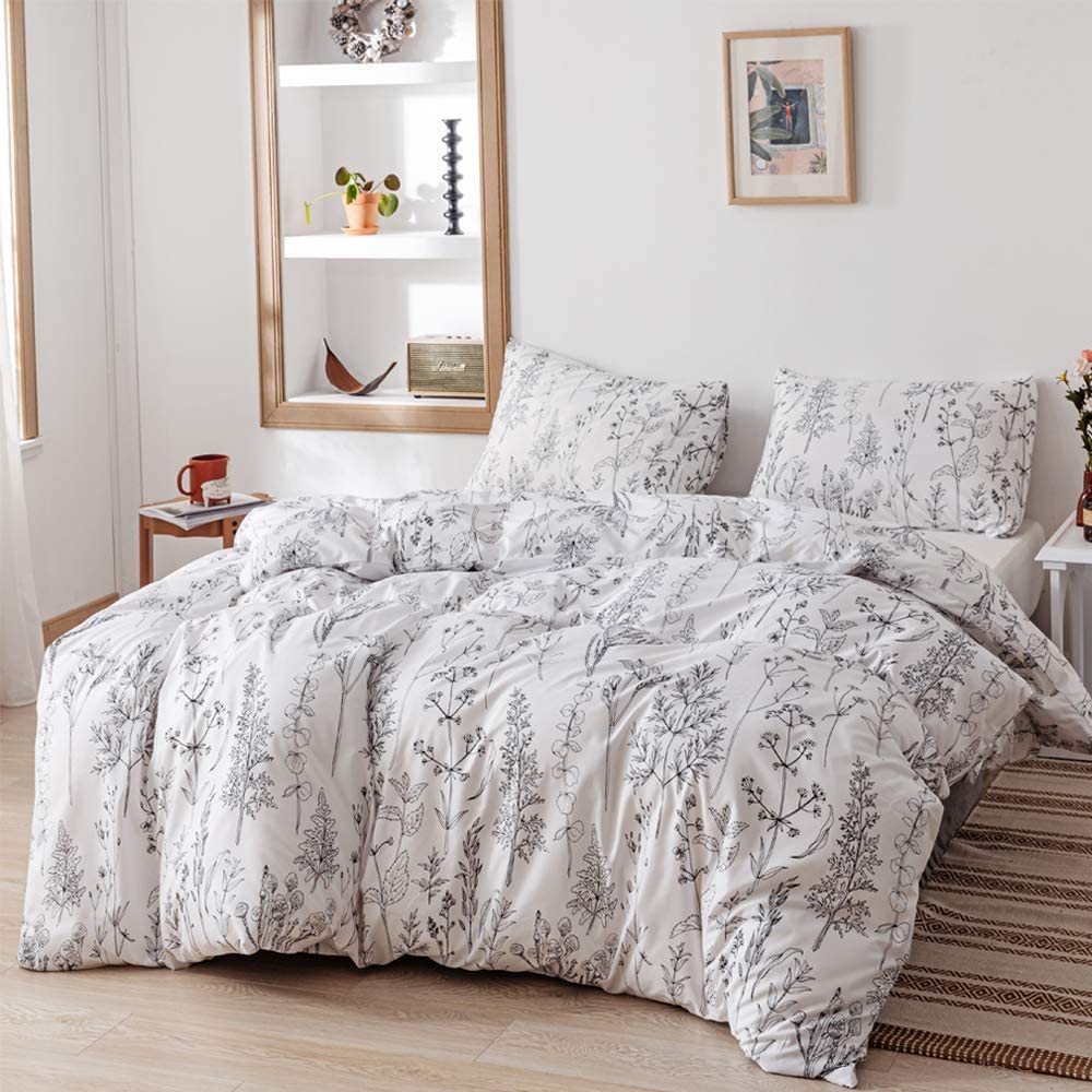 Enchanting Blooms: Luxuriously Soft 3 - Piece Floral Comforter Bedding Set - Anna's Linens