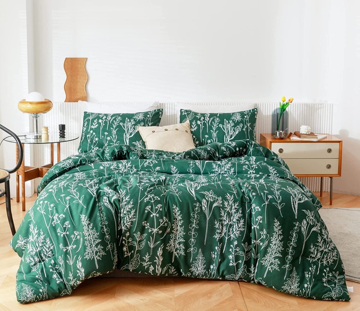 Enchanting Blooms: Luxuriously Soft 3 - Piece Floral Comforter Bedding Set - Anna's Linens