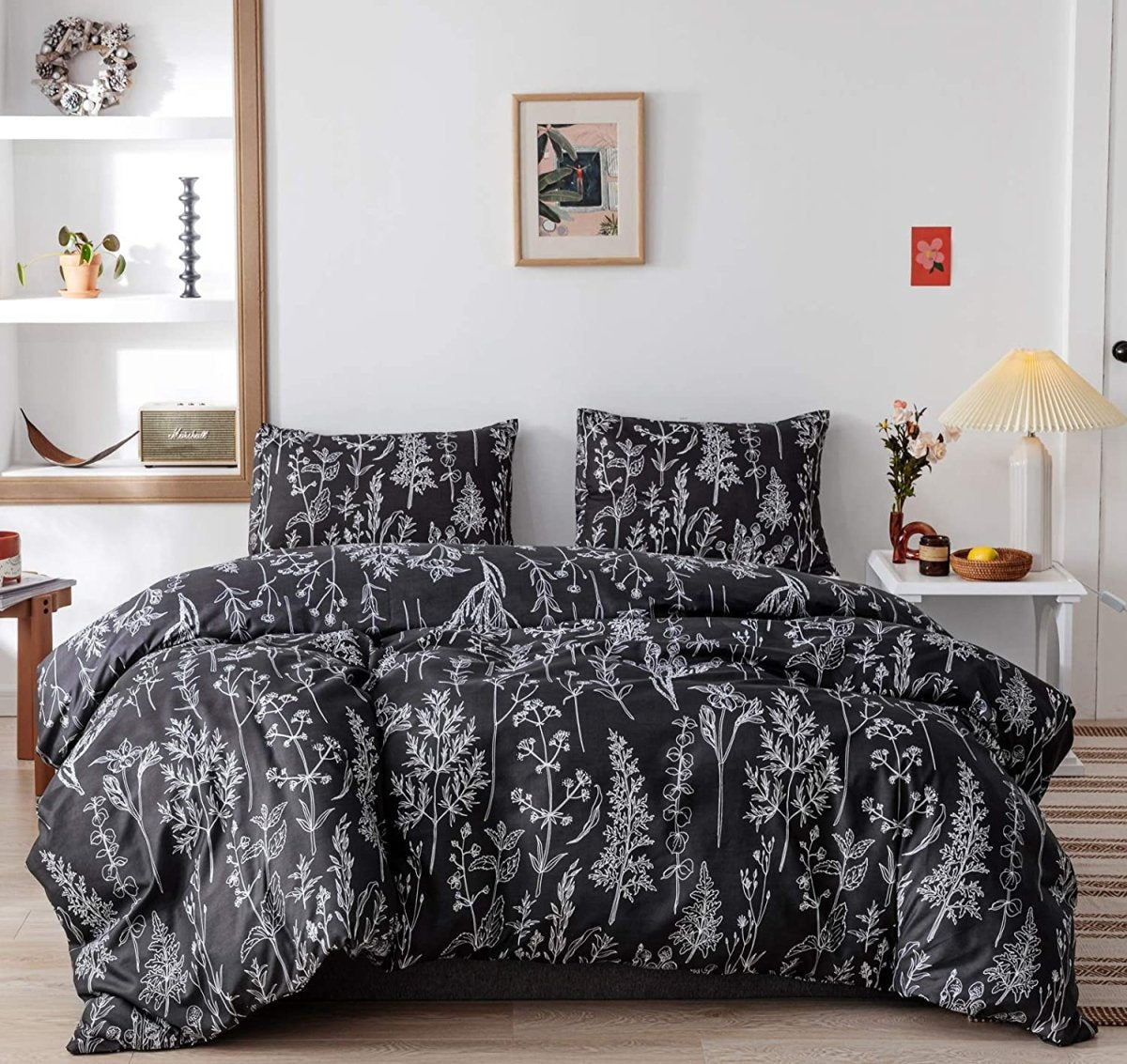 Enchanting Blooms: Luxuriously Soft 3 - Piece Floral Comforter Bedding Set - Anna's Linens