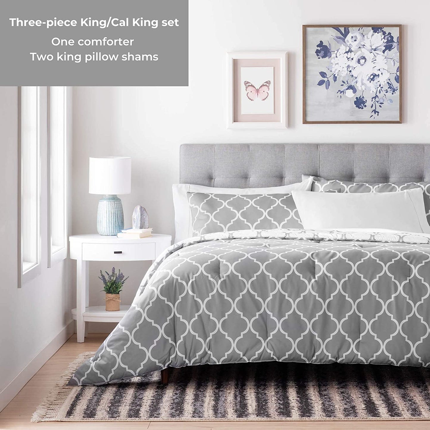 Gray/White Quatrefoil