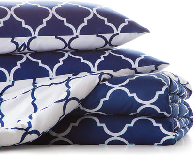 Navy/White Quatrefoil