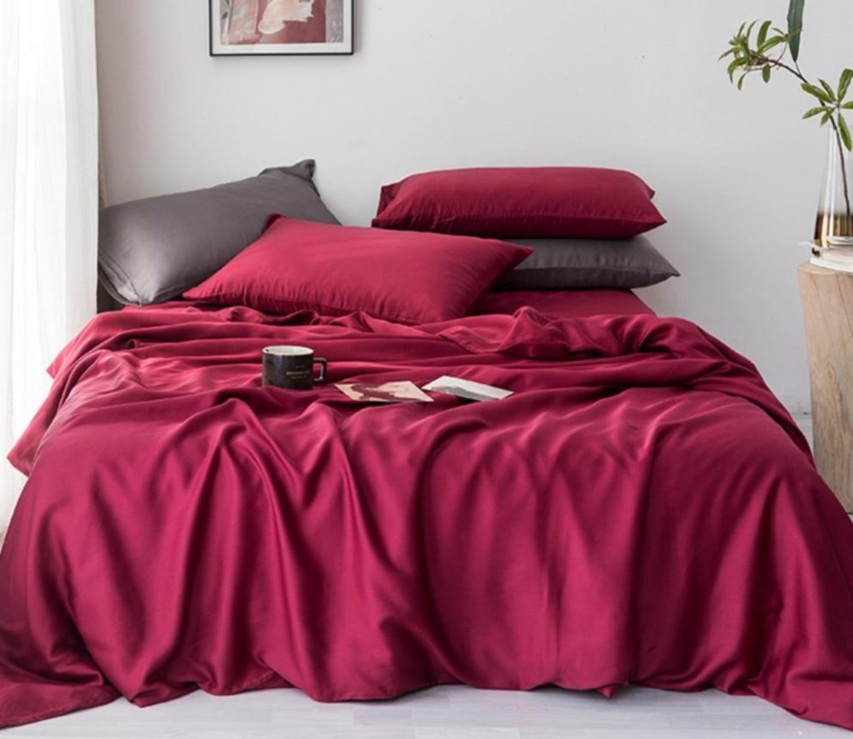 100% Mulberry Silk 25 Momme Beauty Duvet Cover 4 - Piece Set - Anna's Linens