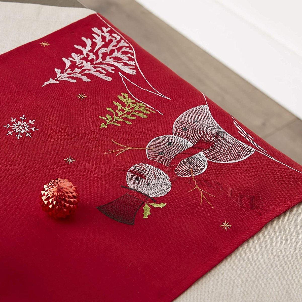 Christmas Holiday Embroidered Placemats 13x19" Set of 4 - Anna's Linens
