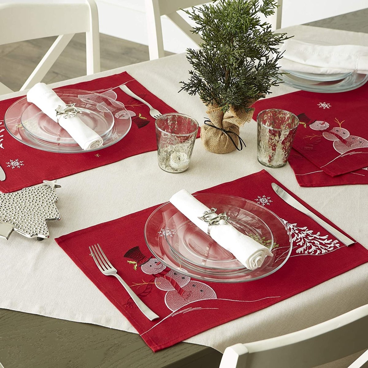 Christmas Holiday Embroidered Placemats 13x19" Set of 4 - Anna's Linens